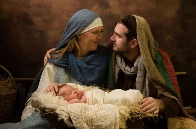 QUAL É O VERDADEIRO SIGNIFICADO DO NATAL? É UMA FESTA PAGÃ?