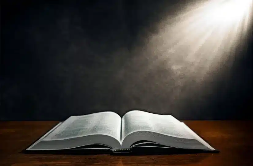 5 Livros da Bíblia que Todo Cristão Deve Conhecer