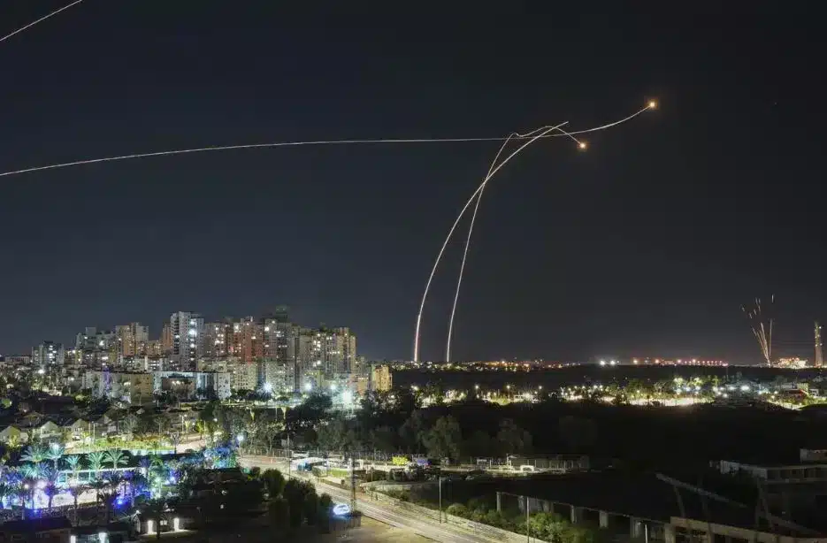 Foguete da Jihad Islâmica Causa Estragos em Hospital de Gaza: Confirma Israel